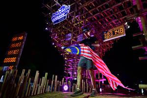 BIB: 383, 148, 183302, 000000, 253200, 7777, 2022
                            <button type="button" onclick="openModal(19096244)" class="btn btn-primary btn-sm float-right btn-popup" data-toggle="modal" data-target=".modal-high-quality">
                        <i class="fas fa-shopping-cart"></i> Add to Cart
                    </button>
                                            <button type="button" onclick="isThisMe(19096244, true)" class="btn btn-success btn-sm float-right btn-popup btn-isme hidden" data-toggle="tooltip" data-placement="bottom" title="นี่คือรูปของคุณใช่ไหม คลิกที่นี่เพื่อเอาเข้าอัลบั้ม">
                        <i class="fas fa-plus"></i> Add to album
                    </button>
                    <button type="button" onclick="isThisMe(19096244, false)" class="btn btn-warning btn-sm float-right btn-popup btn-isnotme hidden">
                        <i class="fas fa-ban"></i> Remove from album
                    </button>