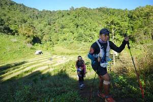 BIB: 950
                            <button type="button" onclick="openModal(19087751)" class="btn btn-primary btn-sm float-right btn-popup" data-toggle="modal" data-target=".modal-high-quality">
                        <i class="fas fa-shopping-cart"></i> Add to Cart
                    </button>
                                            <button type="button" onclick="isThisMe(19087751, true)" class="btn btn-success btn-sm float-right btn-popup btn-isme hidden" data-toggle="tooltip" data-placement="bottom" title="นี่คือรูปของคุณใช่ไหม คลิกที่นี่เพื่อเอาเข้าอัลบั้ม">
                        <i class="fas fa-plus"></i> Add to album
                    </button>
                    <button type="button" onclick="isThisMe(19087751, false)" class="btn btn-warning btn-sm float-right btn-popup btn-isnotme hidden">
                        <i class="fas fa-ban"></i> Remove from album
                    </button>