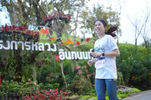 BIB: 280
                            <button type="button" onclick="openModal(18867637)" class="btn btn-primary btn-sm float-right btn-popup" data-toggle="modal" data-target=".modal-high-quality">
                        <i class="fas fa-shopping-cart"></i> Add to Cart
                    </button>
                                            <button type="button" onclick="isThisMe(18867637, true)" class="btn btn-success btn-sm float-right btn-popup btn-isme hidden" data-toggle="tooltip" data-placement="bottom" title="นี่คือรูปของคุณใช่ไหม คลิกที่นี่เพื่อเอาเข้าอัลบั้ม">
                        <i class="fas fa-plus"></i> Add to album
                    </button>
                    <button type="button" onclick="isThisMe(18867637, false)" class="btn btn-warning btn-sm float-right btn-popup btn-isnotme hidden">
                        <i class="fas fa-ban"></i> Remove from album
                    </button>