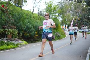 BIB: 4028
                            <button type="button" onclick="openModal(18867157)" class="btn btn-primary btn-sm float-right btn-popup" data-toggle="modal" data-target=".modal-high-quality">
                        <i class="fas fa-shopping-cart"></i> Add to Cart
                    </button>
                                            <button type="button" onclick="isThisMe(18867157, true)" class="btn btn-success btn-sm float-right btn-popup btn-isme hidden" data-toggle="tooltip" data-placement="bottom" title="นี่คือรูปของคุณใช่ไหม คลิกที่นี่เพื่อเอาเข้าอัลบั้ม">
                        <i class="fas fa-plus"></i> Add to album
                    </button>
                    <button type="button" onclick="isThisMe(18867157, false)" class="btn btn-warning btn-sm float-right btn-popup btn-isnotme hidden">
                        <i class="fas fa-ban"></i> Remove from album
                    </button>