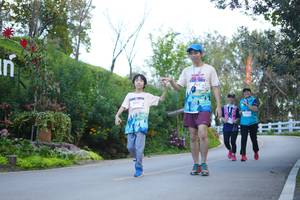 BIB: 2017
                            <button type="button" onclick="openModal(18867835)" class="btn btn-primary btn-sm float-right btn-popup" data-toggle="modal" data-target=".modal-high-quality">
                        <i class="fas fa-shopping-cart"></i> Add to Cart
                    </button>
                                            <button type="button" onclick="isThisMe(18867835, true)" class="btn btn-success btn-sm float-right btn-popup btn-isme hidden" data-toggle="tooltip" data-placement="bottom" title="นี่คือรูปของคุณใช่ไหม คลิกที่นี่เพื่อเอาเข้าอัลบั้ม">
                        <i class="fas fa-plus"></i> Add to album
                    </button>
                    <button type="button" onclick="isThisMe(18867835, false)" class="btn btn-warning btn-sm float-right btn-popup btn-isnotme hidden">
                        <i class="fas fa-ban"></i> Remove from album
                    </button>