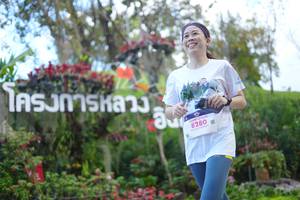 BIB: 8280
                            <button type="button" onclick="openModal(18867639)" class="btn btn-primary btn-sm float-right btn-popup" data-toggle="modal" data-target=".modal-high-quality">
                        <i class="fas fa-shopping-cart"></i> Add to Cart
                    </button>
                                            <button type="button" onclick="isThisMe(18867639, true)" class="btn btn-success btn-sm float-right btn-popup btn-isme hidden" data-toggle="tooltip" data-placement="bottom" title="นี่คือรูปของคุณใช่ไหม คลิกที่นี่เพื่อเอาเข้าอัลบั้ม">
                        <i class="fas fa-plus"></i> Add to album
                    </button>
                    <button type="button" onclick="isThisMe(18867639, false)" class="btn btn-warning btn-sm float-right btn-popup btn-isnotme hidden">
                        <i class="fas fa-ban"></i> Remove from album
                    </button>