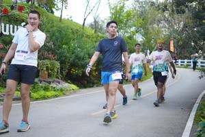 BIB: 1200, 2013
                            <button type="button" onclick="openModal(18867387)" class="btn btn-primary btn-sm float-right btn-popup" data-toggle="modal" data-target=".modal-high-quality">
                        <i class="fas fa-shopping-cart"></i> Add to Cart
                    </button>
                                            <button type="button" onclick="isThisMe(18867387, true)" class="btn btn-success btn-sm float-right btn-popup btn-isme hidden" data-toggle="tooltip" data-placement="bottom" title="นี่คือรูปของคุณใช่ไหม คลิกที่นี่เพื่อเอาเข้าอัลบั้ม">
                        <i class="fas fa-plus"></i> Add to album
                    </button>
                    <button type="button" onclick="isThisMe(18867387, false)" class="btn btn-warning btn-sm float-right btn-popup btn-isnotme hidden">
                        <i class="fas fa-ban"></i> Remove from album
                    </button>