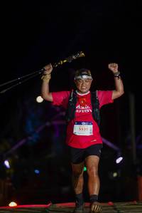 BIB: 5520
                            <button type="button" onclick="openModal(18920960)" class="btn btn-primary btn-sm float-right btn-popup" data-toggle="modal" data-target=".modal-high-quality">
                        <i class="fas fa-shopping-cart"></i> Add to Cart
                    </button>
                                            <button type="button" onclick="isThisMe(18920960, true)" class="btn btn-success btn-sm float-right btn-popup btn-isme hidden" data-toggle="tooltip" data-placement="bottom" title="นี่คือรูปของคุณใช่ไหม คลิกที่นี่เพื่อเอาเข้าอัลบั้ม">
                        <i class="fas fa-plus"></i> Add to album
                    </button>
                    <button type="button" onclick="isThisMe(18920960, false)" class="btn btn-warning btn-sm float-right btn-popup btn-isnotme hidden">
                        <i class="fas fa-ban"></i> Remove from album
                    </button>