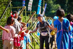 BIB: 1461
                            <button type="button" onclick="openModal(19110515)" class="btn btn-primary btn-sm float-right btn-popup" data-toggle="modal" data-target=".modal-high-quality">
                        <i class="fas fa-shopping-cart"></i> Add to Cart
                    </button>
                                            <button type="button" onclick="isThisMe(19110515, true)" class="btn btn-success btn-sm float-right btn-popup btn-isme hidden" data-toggle="tooltip" data-placement="bottom" title="นี่คือรูปของคุณใช่ไหม คลิกที่นี่เพื่อเอาเข้าอัลบั้ม">
                        <i class="fas fa-plus"></i> Add to album
                    </button>
                    <button type="button" onclick="isThisMe(19110515, false)" class="btn btn-warning btn-sm float-right btn-popup btn-isnotme hidden">
                        <i class="fas fa-ban"></i> Remove from album
                    </button>