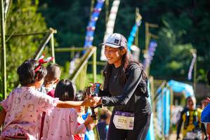 BIB: 3175
                            <button type="button" onclick="openModal(19107699)" class="btn btn-primary btn-sm float-right btn-popup" data-toggle="modal" data-target=".modal-high-quality">
                        <i class="fas fa-shopping-cart"></i> Add to Cart
                    </button>
                                            <button type="button" onclick="isThisMe(19107699, true)" class="btn btn-success btn-sm float-right btn-popup btn-isme hidden" data-toggle="tooltip" data-placement="bottom" title="นี่คือรูปของคุณใช่ไหม คลิกที่นี่เพื่อเอาเข้าอัลบั้ม">
                        <i class="fas fa-plus"></i> Add to album
                    </button>
                    <button type="button" onclick="isThisMe(19107699, false)" class="btn btn-warning btn-sm float-right btn-popup btn-isnotme hidden">
                        <i class="fas fa-ban"></i> Remove from album
                    </button>