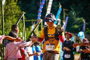 BIB: 2485
                            <button type="button" onclick="openModal(19107454)" class="btn btn-primary btn-sm float-right btn-popup" data-toggle="modal" data-target=".modal-high-quality">
                        <i class="fas fa-shopping-cart"></i> Add to Cart
                    </button>
                                            <button type="button" onclick="isThisMe(19107454, true)" class="btn btn-success btn-sm float-right btn-popup btn-isme hidden" data-toggle="tooltip" data-placement="bottom" title="นี่คือรูปของคุณใช่ไหม คลิกที่นี่เพื่อเอาเข้าอัลบั้ม">
                        <i class="fas fa-plus"></i> Add to album
                    </button>
                    <button type="button" onclick="isThisMe(19107454, false)" class="btn btn-warning btn-sm float-right btn-popup btn-isnotme hidden">
                        <i class="fas fa-ban"></i> Remove from album
                    </button>