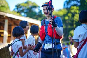 BIB: 2519
                            <button type="button" onclick="openModal(19095896)" class="btn btn-primary btn-sm float-right btn-popup" data-toggle="modal" data-target=".modal-high-quality">
                        <i class="fas fa-shopping-cart"></i> Add to Cart
                    </button>
                                            <button type="button" onclick="isThisMe(19095896, true)" class="btn btn-success btn-sm float-right btn-popup btn-isme hidden" data-toggle="tooltip" data-placement="bottom" title="นี่คือรูปของคุณใช่ไหม คลิกที่นี่เพื่อเอาเข้าอัลบั้ม">
                        <i class="fas fa-plus"></i> Add to album
                    </button>
                    <button type="button" onclick="isThisMe(19095896, false)" class="btn btn-warning btn-sm float-right btn-popup btn-isnotme hidden">
                        <i class="fas fa-ban"></i> Remove from album
                    </button>