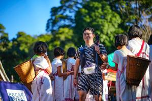 BIB: 2617
                            <button type="button" onclick="openModal(19102869)" class="btn btn-primary btn-sm float-right btn-popup" data-toggle="modal" data-target=".modal-high-quality">
                        <i class="fas fa-shopping-cart"></i> Add to Cart
                    </button>
                                            <button type="button" onclick="isThisMe(19102869, true)" class="btn btn-success btn-sm float-right btn-popup btn-isme hidden" data-toggle="tooltip" data-placement="bottom" title="นี่คือรูปของคุณใช่ไหม คลิกที่นี่เพื่อเอาเข้าอัลบั้ม">
                        <i class="fas fa-plus"></i> Add to album
                    </button>
                    <button type="button" onclick="isThisMe(19102869, false)" class="btn btn-warning btn-sm float-right btn-popup btn-isnotme hidden">
                        <i class="fas fa-ban"></i> Remove from album
                    </button>