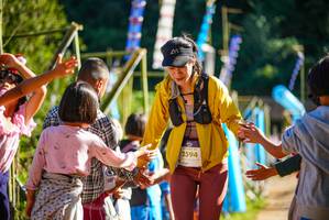 BIB: 2594
                            <button type="button" onclick="openModal(19106451)" class="btn btn-primary btn-sm float-right btn-popup" data-toggle="modal" data-target=".modal-high-quality">
                        <i class="fas fa-shopping-cart"></i> Add to Cart
                    </button>
                                            <button type="button" onclick="isThisMe(19106451, true)" class="btn btn-success btn-sm float-right btn-popup btn-isme hidden" data-toggle="tooltip" data-placement="bottom" title="นี่คือรูปของคุณใช่ไหม คลิกที่นี่เพื่อเอาเข้าอัลบั้ม">
                        <i class="fas fa-plus"></i> Add to album
                    </button>
                    <button type="button" onclick="isThisMe(19106451, false)" class="btn btn-warning btn-sm float-right btn-popup btn-isnotme hidden">
                        <i class="fas fa-ban"></i> Remove from album
                    </button>