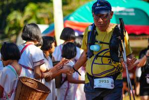 BIB: 2925
                            <button type="button" onclick="openModal(19105991)" class="btn btn-primary btn-sm float-right btn-popup" data-toggle="modal" data-target=".modal-high-quality">
                        <i class="fas fa-shopping-cart"></i> Add to Cart
                    </button>
                                            <button type="button" onclick="isThisMe(19105991, true)" class="btn btn-success btn-sm float-right btn-popup btn-isme hidden" data-toggle="tooltip" data-placement="bottom" title="นี่คือรูปของคุณใช่ไหม คลิกที่นี่เพื่อเอาเข้าอัลบั้ม">
                        <i class="fas fa-plus"></i> Add to album
                    </button>
                    <button type="button" onclick="isThisMe(19105991, false)" class="btn btn-warning btn-sm float-right btn-popup btn-isnotme hidden">
                        <i class="fas fa-ban"></i> Remove from album
                    </button>