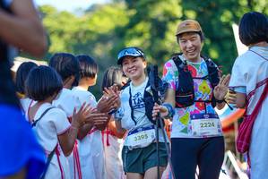 BIB: 3395, 2224
                            <button type="button" onclick="openModal(19099438)" class="btn btn-primary btn-sm float-right btn-popup" data-toggle="modal" data-target=".modal-high-quality">
                        <i class="fas fa-shopping-cart"></i> Add to Cart
                    </button>
                                            <button type="button" onclick="isThisMe(19099438, true)" class="btn btn-success btn-sm float-right btn-popup btn-isme hidden" data-toggle="tooltip" data-placement="bottom" title="นี่คือรูปของคุณใช่ไหม คลิกที่นี่เพื่อเอาเข้าอัลบั้ม">
                        <i class="fas fa-plus"></i> Add to album
                    </button>
                    <button type="button" onclick="isThisMe(19099438, false)" class="btn btn-warning btn-sm float-right btn-popup btn-isnotme hidden">
                        <i class="fas fa-ban"></i> Remove from album
                    </button>