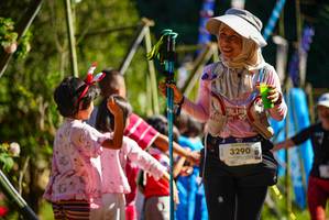 BIB: 3290
                            <button type="button" onclick="openModal(19108530)" class="btn btn-primary btn-sm float-right btn-popup" data-toggle="modal" data-target=".modal-high-quality">
                        <i class="fas fa-shopping-cart"></i> Add to Cart
                    </button>
                                            <button type="button" onclick="isThisMe(19108530, true)" class="btn btn-success btn-sm float-right btn-popup btn-isme hidden" data-toggle="tooltip" data-placement="bottom" title="นี่คือรูปของคุณใช่ไหม คลิกที่นี่เพื่อเอาเข้าอัลบั้ม">
                        <i class="fas fa-plus"></i> Add to album
                    </button>
                    <button type="button" onclick="isThisMe(19108530, false)" class="btn btn-warning btn-sm float-right btn-popup btn-isnotme hidden">
                        <i class="fas fa-ban"></i> Remove from album
                    </button>