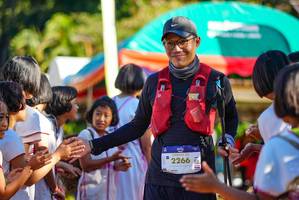 BIB: 2266
                            <button type="button" onclick="openModal(19105321)" class="btn btn-primary btn-sm float-right btn-popup" data-toggle="modal" data-target=".modal-high-quality">
                        <i class="fas fa-shopping-cart"></i> Add to Cart
                    </button>
                                            <button type="button" onclick="isThisMe(19105321, true)" class="btn btn-success btn-sm float-right btn-popup btn-isme hidden" data-toggle="tooltip" data-placement="bottom" title="นี่คือรูปของคุณใช่ไหม คลิกที่นี่เพื่อเอาเข้าอัลบั้ม">
                        <i class="fas fa-plus"></i> Add to album
                    </button>
                    <button type="button" onclick="isThisMe(19105321, false)" class="btn btn-warning btn-sm float-right btn-popup btn-isnotme hidden">
                        <i class="fas fa-ban"></i> Remove from album
                    </button>