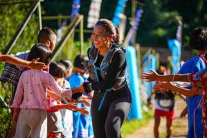 BIB: 140
                            <button type="button" onclick="openModal(19107281)" class="btn btn-primary btn-sm float-right btn-popup" data-toggle="modal" data-target=".modal-high-quality">
                        <i class="fas fa-shopping-cart"></i> Add to Cart
                    </button>
                                            <button type="button" onclick="isThisMe(19107281, true)" class="btn btn-success btn-sm float-right btn-popup btn-isme hidden" data-toggle="tooltip" data-placement="bottom" title="นี่คือรูปของคุณใช่ไหม คลิกที่นี่เพื่อเอาเข้าอัลบั้ม">
                        <i class="fas fa-plus"></i> Add to album
                    </button>
                    <button type="button" onclick="isThisMe(19107281, false)" class="btn btn-warning btn-sm float-right btn-popup btn-isnotme hidden">
                        <i class="fas fa-ban"></i> Remove from album
                    </button>