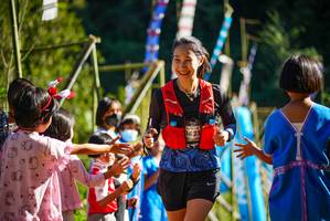 BIB: 1425
                            <button type="button" onclick="openModal(19110124)" class="btn btn-primary btn-sm float-right btn-popup" data-toggle="modal" data-target=".modal-high-quality">
                        <i class="fas fa-shopping-cart"></i> Add to Cart
                    </button>
                                            <button type="button" onclick="isThisMe(19110124, true)" class="btn btn-success btn-sm float-right btn-popup btn-isme hidden" data-toggle="tooltip" data-placement="bottom" title="นี่คือรูปของคุณใช่ไหม คลิกที่นี่เพื่อเอาเข้าอัลบั้ม">
                        <i class="fas fa-plus"></i> Add to album
                    </button>
                    <button type="button" onclick="isThisMe(19110124, false)" class="btn btn-warning btn-sm float-right btn-popup btn-isnotme hidden">
                        <i class="fas fa-ban"></i> Remove from album
                    </button>