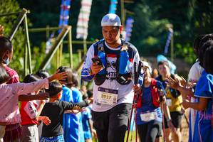 BIB: 2927
                            <button type="button" onclick="openModal(19107069)" class="btn btn-primary btn-sm float-right btn-popup" data-toggle="modal" data-target=".modal-high-quality">
                        <i class="fas fa-shopping-cart"></i> Add to Cart
                    </button>
                                            <button type="button" onclick="isThisMe(19107069, true)" class="btn btn-success btn-sm float-right btn-popup btn-isme hidden" data-toggle="tooltip" data-placement="bottom" title="นี่คือรูปของคุณใช่ไหม คลิกที่นี่เพื่อเอาเข้าอัลบั้ม">
                        <i class="fas fa-plus"></i> Add to album
                    </button>
                    <button type="button" onclick="isThisMe(19107069, false)" class="btn btn-warning btn-sm float-right btn-popup btn-isnotme hidden">
                        <i class="fas fa-ban"></i> Remove from album
                    </button>