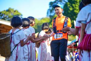 BIB: 438
                            <button type="button" onclick="openModal(19097018)" class="btn btn-primary btn-sm float-right btn-popup" data-toggle="modal" data-target=".modal-high-quality">
                        <i class="fas fa-shopping-cart"></i> Add to Cart
                    </button>
                                            <button type="button" onclick="isThisMe(19097018, true)" class="btn btn-success btn-sm float-right btn-popup btn-isme hidden" data-toggle="tooltip" data-placement="bottom" title="นี่คือรูปของคุณใช่ไหม คลิกที่นี่เพื่อเอาเข้าอัลบั้ม">
                        <i class="fas fa-plus"></i> Add to album
                    </button>
                    <button type="button" onclick="isThisMe(19097018, false)" class="btn btn-warning btn-sm float-right btn-popup btn-isnotme hidden">
                        <i class="fas fa-ban"></i> Remove from album
                    </button>