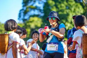 BIB: 2404, 
                            <button type="button" onclick="openModal(19103146)" class="btn btn-primary btn-sm float-right btn-popup" data-toggle="modal" data-target=".modal-high-quality">
                        <i class="fas fa-shopping-cart"></i> Add to Cart
                    </button>
                                            <button type="button" onclick="isThisMe(19103146, true)" class="btn btn-success btn-sm float-right btn-popup btn-isme hidden" data-toggle="tooltip" data-placement="bottom" title="นี่คือรูปของคุณใช่ไหม คลิกที่นี่เพื่อเอาเข้าอัลบั้ม">
                        <i class="fas fa-plus"></i> Add to album
                    </button>
                    <button type="button" onclick="isThisMe(19103146, false)" class="btn btn-warning btn-sm float-right btn-popup btn-isnotme hidden">
                        <i class="fas fa-ban"></i> Remove from album
                    </button>