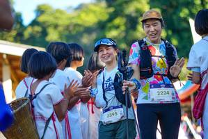 BIB: 3395, 2224
                            <button type="button" onclick="openModal(19099444)" class="btn btn-primary btn-sm float-right btn-popup" data-toggle="modal" data-target=".modal-high-quality">
                        <i class="fas fa-shopping-cart"></i> Add to Cart
                    </button>
                                            <button type="button" onclick="isThisMe(19099444, true)" class="btn btn-success btn-sm float-right btn-popup btn-isme hidden" data-toggle="tooltip" data-placement="bottom" title="นี่คือรูปของคุณใช่ไหม คลิกที่นี่เพื่อเอาเข้าอัลบั้ม">
                        <i class="fas fa-plus"></i> Add to album
                    </button>
                    <button type="button" onclick="isThisMe(19099444, false)" class="btn btn-warning btn-sm float-right btn-popup btn-isnotme hidden">
                        <i class="fas fa-ban"></i> Remove from album
                    </button>