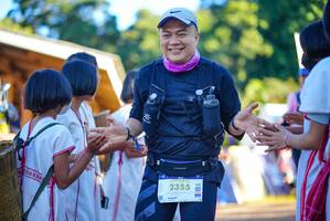 BIB: 2355
                            <button type="button" onclick="openModal(19096511)" class="btn btn-primary btn-sm float-right btn-popup" data-toggle="modal" data-target=".modal-high-quality">
                        <i class="fas fa-shopping-cart"></i> Add to Cart
                    </button>
                                            <button type="button" onclick="isThisMe(19096511, true)" class="btn btn-success btn-sm float-right btn-popup btn-isme hidden" data-toggle="tooltip" data-placement="bottom" title="นี่คือรูปของคุณใช่ไหม คลิกที่นี่เพื่อเอาเข้าอัลบั้ม">
                        <i class="fas fa-plus"></i> Add to album
                    </button>
                    <button type="button" onclick="isThisMe(19096511, false)" class="btn btn-warning btn-sm float-right btn-popup btn-isnotme hidden">
                        <i class="fas fa-ban"></i> Remove from album
                    </button>