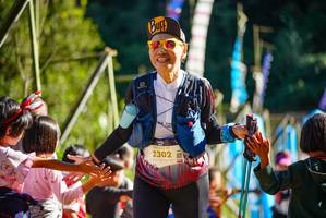 BIB: 2302
                            <button type="button" onclick="openModal(19092527)" class="btn btn-primary btn-sm float-right btn-popup" data-toggle="modal" data-target=".modal-high-quality">
                        <i class="fas fa-shopping-cart"></i> Add to Cart
                    </button>
                                            <button type="button" onclick="isThisMe(19092527, true)" class="btn btn-success btn-sm float-right btn-popup btn-isme hidden" data-toggle="tooltip" data-placement="bottom" title="นี่คือรูปของคุณใช่ไหม คลิกที่นี่เพื่อเอาเข้าอัลบั้ม">
                        <i class="fas fa-plus"></i> Add to album
                    </button>
                    <button type="button" onclick="isThisMe(19092527, false)" class="btn btn-warning btn-sm float-right btn-popup btn-isnotme hidden">
                        <i class="fas fa-ban"></i> Remove from album
                    </button>