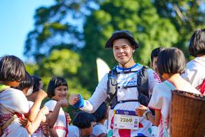 BIB: 2269
                            <button type="button" onclick="openModal(19103164)" class="btn btn-primary btn-sm float-right btn-popup" data-toggle="modal" data-target=".modal-high-quality">
                        <i class="fas fa-shopping-cart"></i> Add to Cart
                    </button>
                                            <button type="button" onclick="isThisMe(19103164, true)" class="btn btn-success btn-sm float-right btn-popup btn-isme hidden" data-toggle="tooltip" data-placement="bottom" title="นี่คือรูปของคุณใช่ไหม คลิกที่นี่เพื่อเอาเข้าอัลบั้ม">
                        <i class="fas fa-plus"></i> Add to album
                    </button>
                    <button type="button" onclick="isThisMe(19103164, false)" class="btn btn-warning btn-sm float-right btn-popup btn-isnotme hidden">
                        <i class="fas fa-ban"></i> Remove from album
                    </button>