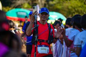 BIB: 2892
                            <button type="button" onclick="openModal(19098030)" class="btn btn-primary btn-sm float-right btn-popup" data-toggle="modal" data-target=".modal-high-quality">
                        <i class="fas fa-shopping-cart"></i> Add to Cart
                    </button>
                                            <button type="button" onclick="isThisMe(19098030, true)" class="btn btn-success btn-sm float-right btn-popup btn-isme hidden" data-toggle="tooltip" data-placement="bottom" title="นี่คือรูปของคุณใช่ไหม คลิกที่นี่เพื่อเอาเข้าอัลบั้ม">
                        <i class="fas fa-plus"></i> Add to album
                    </button>
                    <button type="button" onclick="isThisMe(19098030, false)" class="btn btn-warning btn-sm float-right btn-popup btn-isnotme hidden">
                        <i class="fas fa-ban"></i> Remove from album
                    </button>