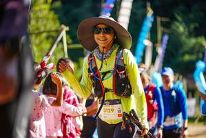 BIB: 3129
                            <button type="button" onclick="openModal(19108772)" class="btn btn-primary btn-sm float-right btn-popup" data-toggle="modal" data-target=".modal-high-quality">
                        <i class="fas fa-shopping-cart"></i> Add to Cart
                    </button>
                                            <button type="button" onclick="isThisMe(19108772, true)" class="btn btn-success btn-sm float-right btn-popup btn-isme hidden" data-toggle="tooltip" data-placement="bottom" title="นี่คือรูปของคุณใช่ไหม คลิกที่นี่เพื่อเอาเข้าอัลบั้ม">
                        <i class="fas fa-plus"></i> Add to album
                    </button>
                    <button type="button" onclick="isThisMe(19108772, false)" class="btn btn-warning btn-sm float-right btn-popup btn-isnotme hidden">
                        <i class="fas fa-ban"></i> Remove from album
                    </button>