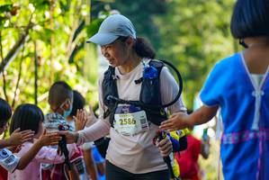 BIB: 2586
                            <button type="button" onclick="openModal(19116803)" class="btn btn-primary btn-sm float-right btn-popup" data-toggle="modal" data-target=".modal-high-quality">
                        <i class="fas fa-shopping-cart"></i> Add to Cart
                    </button>
                                            <button type="button" onclick="isThisMe(19116803, true)" class="btn btn-success btn-sm float-right btn-popup btn-isme hidden" data-toggle="tooltip" data-placement="bottom" title="นี่คือรูปของคุณใช่ไหม คลิกที่นี่เพื่อเอาเข้าอัลบั้ม">
                        <i class="fas fa-plus"></i> Add to album
                    </button>
                    <button type="button" onclick="isThisMe(19116803, false)" class="btn btn-warning btn-sm float-right btn-popup btn-isnotme hidden">
                        <i class="fas fa-ban"></i> Remove from album
                    </button>