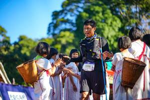 BIB: 2198
                            <button type="button" onclick="openModal(19102894)" class="btn btn-primary btn-sm float-right btn-popup" data-toggle="modal" data-target=".modal-high-quality">
                        <i class="fas fa-shopping-cart"></i> Add to Cart
                    </button>
                                            <button type="button" onclick="isThisMe(19102894, true)" class="btn btn-success btn-sm float-right btn-popup btn-isme hidden" data-toggle="tooltip" data-placement="bottom" title="นี่คือรูปของคุณใช่ไหม คลิกที่นี่เพื่อเอาเข้าอัลบั้ม">
                        <i class="fas fa-plus"></i> Add to album
                    </button>
                    <button type="button" onclick="isThisMe(19102894, false)" class="btn btn-warning btn-sm float-right btn-popup btn-isnotme hidden">
                        <i class="fas fa-ban"></i> Remove from album
                    </button>