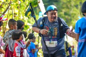 BIB: 2600
                            <button type="button" onclick="openModal(19117777)" class="btn btn-primary btn-sm float-right btn-popup" data-toggle="modal" data-target=".modal-high-quality">
                        <i class="fas fa-shopping-cart"></i> Add to Cart
                    </button>
                                            <button type="button" onclick="isThisMe(19117777, true)" class="btn btn-success btn-sm float-right btn-popup btn-isme hidden" data-toggle="tooltip" data-placement="bottom" title="นี่คือรูปของคุณใช่ไหม คลิกที่นี่เพื่อเอาเข้าอัลบั้ม">
                        <i class="fas fa-plus"></i> Add to album
                    </button>
                    <button type="button" onclick="isThisMe(19117777, false)" class="btn btn-warning btn-sm float-right btn-popup btn-isnotme hidden">
                        <i class="fas fa-ban"></i> Remove from album
                    </button>