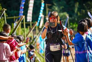 BIB: 914
                            <button type="button" onclick="openModal(19108104)" class="btn btn-primary btn-sm float-right btn-popup" data-toggle="modal" data-target=".modal-high-quality">
                        <i class="fas fa-shopping-cart"></i> Add to Cart
                    </button>
                                            <button type="button" onclick="isThisMe(19108104, true)" class="btn btn-success btn-sm float-right btn-popup btn-isme hidden" data-toggle="tooltip" data-placement="bottom" title="นี่คือรูปของคุณใช่ไหม คลิกที่นี่เพื่อเอาเข้าอัลบั้ม">
                        <i class="fas fa-plus"></i> Add to album
                    </button>
                    <button type="button" onclick="isThisMe(19108104, false)" class="btn btn-warning btn-sm float-right btn-popup btn-isnotme hidden">
                        <i class="fas fa-ban"></i> Remove from album
                    </button>