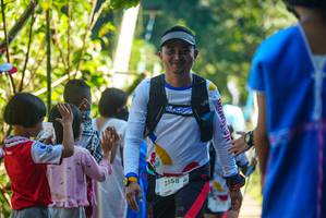 BIB: 2568
                            <button type="button" onclick="openModal(19115063)" class="btn btn-primary btn-sm float-right btn-popup" data-toggle="modal" data-target=".modal-high-quality">
                        <i class="fas fa-shopping-cart"></i> Add to Cart
                    </button>
                                            <button type="button" onclick="isThisMe(19115063, true)" class="btn btn-success btn-sm float-right btn-popup btn-isme hidden" data-toggle="tooltip" data-placement="bottom" title="นี่คือรูปของคุณใช่ไหม คลิกที่นี่เพื่อเอาเข้าอัลบั้ม">
                        <i class="fas fa-plus"></i> Add to album
                    </button>
                    <button type="button" onclick="isThisMe(19115063, false)" class="btn btn-warning btn-sm float-right btn-popup btn-isnotme hidden">
                        <i class="fas fa-ban"></i> Remove from album
                    </button>