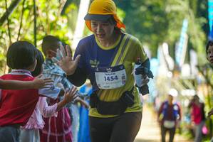 BIB: 1454
                            <button type="button" onclick="openModal(19114510)" class="btn btn-primary btn-sm float-right btn-popup" data-toggle="modal" data-target=".modal-high-quality">
                        <i class="fas fa-shopping-cart"></i> Add to Cart
                    </button>
                                            <button type="button" onclick="isThisMe(19114510, true)" class="btn btn-success btn-sm float-right btn-popup btn-isme hidden" data-toggle="tooltip" data-placement="bottom" title="นี่คือรูปของคุณใช่ไหม คลิกที่นี่เพื่อเอาเข้าอัลบั้ม">
                        <i class="fas fa-plus"></i> Add to album
                    </button>
                    <button type="button" onclick="isThisMe(19114510, false)" class="btn btn-warning btn-sm float-right btn-popup btn-isnotme hidden">
                        <i class="fas fa-ban"></i> Remove from album
                    </button>