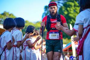 BIB: 200, 2209
                            <button type="button" onclick="openModal(19096755)" class="btn btn-primary btn-sm float-right btn-popup" data-toggle="modal" data-target=".modal-high-quality">
                        <i class="fas fa-shopping-cart"></i> Add to Cart
                    </button>
                                            <button type="button" onclick="isThisMe(19096755, true)" class="btn btn-success btn-sm float-right btn-popup btn-isme hidden" data-toggle="tooltip" data-placement="bottom" title="นี่คือรูปของคุณใช่ไหม คลิกที่นี่เพื่อเอาเข้าอัลบั้ม">
                        <i class="fas fa-plus"></i> Add to album
                    </button>
                    <button type="button" onclick="isThisMe(19096755, false)" class="btn btn-warning btn-sm float-right btn-popup btn-isnotme hidden">
                        <i class="fas fa-ban"></i> Remove from album
                    </button>