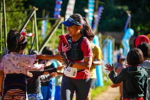 BIB: 910, 
                            <button type="button" onclick="openModal(19091749)" class="btn btn-primary btn-sm float-right btn-popup" data-toggle="modal" data-target=".modal-high-quality">
                        <i class="fas fa-shopping-cart"></i> Add to Cart
                    </button>
                                            <button type="button" onclick="isThisMe(19091749, true)" class="btn btn-success btn-sm float-right btn-popup btn-isme hidden" data-toggle="tooltip" data-placement="bottom" title="นี่คือรูปของคุณใช่ไหม คลิกที่นี่เพื่อเอาเข้าอัลบั้ม">
                        <i class="fas fa-plus"></i> Add to album
                    </button>
                    <button type="button" onclick="isThisMe(19091749, false)" class="btn btn-warning btn-sm float-right btn-popup btn-isnotme hidden">
                        <i class="fas fa-ban"></i> Remove from album
                    </button>