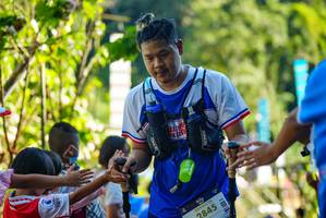 BIB: 260, 7718, 2845
                            <button type="button" onclick="openModal(19115905)" class="btn btn-primary btn-sm float-right btn-popup" data-toggle="modal" data-target=".modal-high-quality">
                        <i class="fas fa-shopping-cart"></i> Add to Cart
                    </button>
                                            <button type="button" onclick="isThisMe(19115905, true)" class="btn btn-success btn-sm float-right btn-popup btn-isme hidden" data-toggle="tooltip" data-placement="bottom" title="นี่คือรูปของคุณใช่ไหม คลิกที่นี่เพื่อเอาเข้าอัลบั้ม">
                        <i class="fas fa-plus"></i> Add to album
                    </button>
                    <button type="button" onclick="isThisMe(19115905, false)" class="btn btn-warning btn-sm float-right btn-popup btn-isnotme hidden">
                        <i class="fas fa-ban"></i> Remove from album
                    </button>