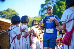 BIB: 2947
                            <button type="button" onclick="openModal(19097180)" class="btn btn-primary btn-sm float-right btn-popup" data-toggle="modal" data-target=".modal-high-quality">
                        <i class="fas fa-shopping-cart"></i> Add to Cart
                    </button>
                                            <button type="button" onclick="isThisMe(19097180, true)" class="btn btn-success btn-sm float-right btn-popup btn-isme hidden" data-toggle="tooltip" data-placement="bottom" title="นี่คือรูปของคุณใช่ไหม คลิกที่นี่เพื่อเอาเข้าอัลบั้ม">
                        <i class="fas fa-plus"></i> Add to album
                    </button>
                    <button type="button" onclick="isThisMe(19097180, false)" class="btn btn-warning btn-sm float-right btn-popup btn-isnotme hidden">
                        <i class="fas fa-ban"></i> Remove from album
                    </button>