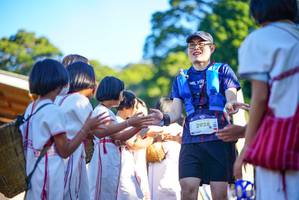 BIB: 2928
                            <button type="button" onclick="openModal(19097230)" class="btn btn-primary btn-sm float-right btn-popup" data-toggle="modal" data-target=".modal-high-quality">
                        <i class="fas fa-shopping-cart"></i> Add to Cart
                    </button>
                                            <button type="button" onclick="isThisMe(19097230, true)" class="btn btn-success btn-sm float-right btn-popup btn-isme hidden" data-toggle="tooltip" data-placement="bottom" title="นี่คือรูปของคุณใช่ไหม คลิกที่นี่เพื่อเอาเข้าอัลบั้ม">
                        <i class="fas fa-plus"></i> Add to album
                    </button>
                    <button type="button" onclick="isThisMe(19097230, false)" class="btn btn-warning btn-sm float-right btn-popup btn-isnotme hidden">
                        <i class="fas fa-ban"></i> Remove from album
                    </button>