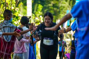 BIB: 3261
                            <button type="button" onclick="openModal(19117128)" class="btn btn-primary btn-sm float-right btn-popup" data-toggle="modal" data-target=".modal-high-quality">
                        <i class="fas fa-shopping-cart"></i> Add to Cart
                    </button>
                                            <button type="button" onclick="isThisMe(19117128, true)" class="btn btn-success btn-sm float-right btn-popup btn-isme hidden" data-toggle="tooltip" data-placement="bottom" title="นี่คือรูปของคุณใช่ไหม คลิกที่นี่เพื่อเอาเข้าอัลบั้ม">
                        <i class="fas fa-plus"></i> Add to album
                    </button>
                    <button type="button" onclick="isThisMe(19117128, false)" class="btn btn-warning btn-sm float-right btn-popup btn-isnotme hidden">
                        <i class="fas fa-ban"></i> Remove from album
                    </button>