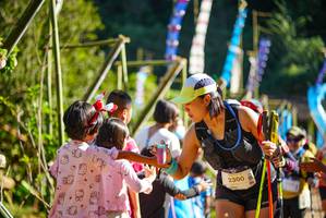 BIB: 2300
                            <button type="button" onclick="openModal(19109866)" class="btn btn-primary btn-sm float-right btn-popup" data-toggle="modal" data-target=".modal-high-quality">
                        <i class="fas fa-shopping-cart"></i> Add to Cart
                    </button>
                                            <button type="button" onclick="isThisMe(19109866, true)" class="btn btn-success btn-sm float-right btn-popup btn-isme hidden" data-toggle="tooltip" data-placement="bottom" title="นี่คือรูปของคุณใช่ไหม คลิกที่นี่เพื่อเอาเข้าอัลบั้ม">
                        <i class="fas fa-plus"></i> Add to album
                    </button>
                    <button type="button" onclick="isThisMe(19109866, false)" class="btn btn-warning btn-sm float-right btn-popup btn-isnotme hidden">
                        <i class="fas fa-ban"></i> Remove from album
                    </button>