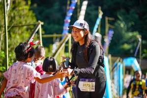 BIB: 3175, 1265
                            <button type="button" onclick="openModal(19107700)" class="btn btn-primary btn-sm float-right btn-popup" data-toggle="modal" data-target=".modal-high-quality">
                        <i class="fas fa-shopping-cart"></i> Add to Cart
                    </button>
                                            <button type="button" onclick="isThisMe(19107700, true)" class="btn btn-success btn-sm float-right btn-popup btn-isme hidden" data-toggle="tooltip" data-placement="bottom" title="นี่คือรูปของคุณใช่ไหม คลิกที่นี่เพื่อเอาเข้าอัลบั้ม">
                        <i class="fas fa-plus"></i> Add to album
                    </button>
                    <button type="button" onclick="isThisMe(19107700, false)" class="btn btn-warning btn-sm float-right btn-popup btn-isnotme hidden">
                        <i class="fas fa-ban"></i> Remove from album
                    </button>