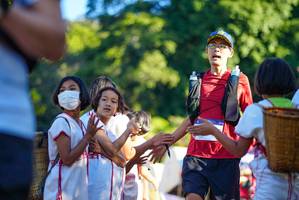 BIB: 
                            <button type="button" onclick="openModal(19101565)" class="btn btn-primary btn-sm float-right btn-popup" data-toggle="modal" data-target=".modal-high-quality">
                        <i class="fas fa-shopping-cart"></i> Add to Cart
                    </button>
                                            <button type="button" onclick="isThisMe(19101565, true)" class="btn btn-success btn-sm float-right btn-popup btn-isme hidden" data-toggle="tooltip" data-placement="bottom" title="นี่คือรูปของคุณใช่ไหม คลิกที่นี่เพื่อเอาเข้าอัลบั้ม">
                        <i class="fas fa-plus"></i> Add to album
                    </button>
                    <button type="button" onclick="isThisMe(19101565, false)" class="btn btn-warning btn-sm float-right btn-popup btn-isnotme hidden">
                        <i class="fas fa-ban"></i> Remove from album
                    </button>