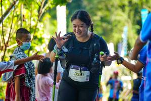 BIB: 3201
                            <button type="button" onclick="openModal(19117136)" class="btn btn-primary btn-sm float-right btn-popup" data-toggle="modal" data-target=".modal-high-quality">
                        <i class="fas fa-shopping-cart"></i> Add to Cart
                    </button>
                                            <button type="button" onclick="isThisMe(19117136, true)" class="btn btn-success btn-sm float-right btn-popup btn-isme hidden" data-toggle="tooltip" data-placement="bottom" title="นี่คือรูปของคุณใช่ไหม คลิกที่นี่เพื่อเอาเข้าอัลบั้ม">
                        <i class="fas fa-plus"></i> Add to album
                    </button>
                    <button type="button" onclick="isThisMe(19117136, false)" class="btn btn-warning btn-sm float-right btn-popup btn-isnotme hidden">
                        <i class="fas fa-ban"></i> Remove from album
                    </button>