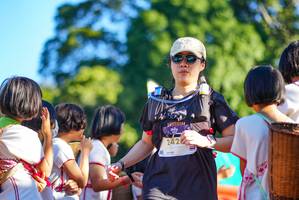 BIB: 2424
                            <button type="button" onclick="openModal(19103387)" class="btn btn-primary btn-sm float-right btn-popup" data-toggle="modal" data-target=".modal-high-quality">
                        <i class="fas fa-shopping-cart"></i> Add to Cart
                    </button>
                                            <button type="button" onclick="isThisMe(19103387, true)" class="btn btn-success btn-sm float-right btn-popup btn-isme hidden" data-toggle="tooltip" data-placement="bottom" title="นี่คือรูปของคุณใช่ไหม คลิกที่นี่เพื่อเอาเข้าอัลบั้ม">
                        <i class="fas fa-plus"></i> Add to album
                    </button>
                    <button type="button" onclick="isThisMe(19103387, false)" class="btn btn-warning btn-sm float-right btn-popup btn-isnotme hidden">
                        <i class="fas fa-ban"></i> Remove from album
                    </button>