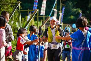 BIB: 2370
                            <button type="button" onclick="openModal(19106570)" class="btn btn-primary btn-sm float-right btn-popup" data-toggle="modal" data-target=".modal-high-quality">
                        <i class="fas fa-shopping-cart"></i> Add to Cart
                    </button>
                                            <button type="button" onclick="isThisMe(19106570, true)" class="btn btn-success btn-sm float-right btn-popup btn-isme hidden" data-toggle="tooltip" data-placement="bottom" title="นี่คือรูปของคุณใช่ไหม คลิกที่นี่เพื่อเอาเข้าอัลบั้ม">
                        <i class="fas fa-plus"></i> Add to album
                    </button>
                    <button type="button" onclick="isThisMe(19106570, false)" class="btn btn-warning btn-sm float-right btn-popup btn-isnotme hidden">
                        <i class="fas fa-ban"></i> Remove from album
                    </button>