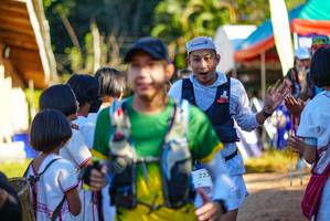 BIB: 227
                            <button type="button" onclick="openModal(19098684)" class="btn btn-primary btn-sm float-right btn-popup" data-toggle="modal" data-target=".modal-high-quality">
                        <i class="fas fa-shopping-cart"></i> Add to Cart
                    </button>
                                            <button type="button" onclick="isThisMe(19098684, true)" class="btn btn-success btn-sm float-right btn-popup btn-isme hidden" data-toggle="tooltip" data-placement="bottom" title="นี่คือรูปของคุณใช่ไหม คลิกที่นี่เพื่อเอาเข้าอัลบั้ม">
                        <i class="fas fa-plus"></i> Add to album
                    </button>
                    <button type="button" onclick="isThisMe(19098684, false)" class="btn btn-warning btn-sm float-right btn-popup btn-isnotme hidden">
                        <i class="fas fa-ban"></i> Remove from album
                    </button>