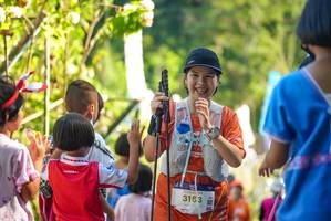 BIB: 3183
                            <button type="button" onclick="openModal(19118127)" class="btn btn-primary btn-sm float-right btn-popup" data-toggle="modal" data-target=".modal-high-quality">
                        <i class="fas fa-shopping-cart"></i> Add to Cart
                    </button>
                                            <button type="button" onclick="isThisMe(19118127, true)" class="btn btn-success btn-sm float-right btn-popup btn-isme hidden" data-toggle="tooltip" data-placement="bottom" title="นี่คือรูปของคุณใช่ไหม คลิกที่นี่เพื่อเอาเข้าอัลบั้ม">
                        <i class="fas fa-plus"></i> Add to album
                    </button>
                    <button type="button" onclick="isThisMe(19118127, false)" class="btn btn-warning btn-sm float-right btn-popup btn-isnotme hidden">
                        <i class="fas fa-ban"></i> Remove from album
                    </button>