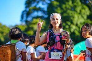 BIB: 1055, 3208
                            <button type="button" onclick="openModal(19102637)" class="btn btn-primary btn-sm float-right btn-popup" data-toggle="modal" data-target=".modal-high-quality">
                        <i class="fas fa-shopping-cart"></i> Add to Cart
                    </button>
                                            <button type="button" onclick="isThisMe(19102637, true)" class="btn btn-success btn-sm float-right btn-popup btn-isme hidden" data-toggle="tooltip" data-placement="bottom" title="นี่คือรูปของคุณใช่ไหม คลิกที่นี่เพื่อเอาเข้าอัลบั้ม">
                        <i class="fas fa-plus"></i> Add to album
                    </button>
                    <button type="button" onclick="isThisMe(19102637, false)" class="btn btn-warning btn-sm float-right btn-popup btn-isnotme hidden">
                        <i class="fas fa-ban"></i> Remove from album
                    </button>